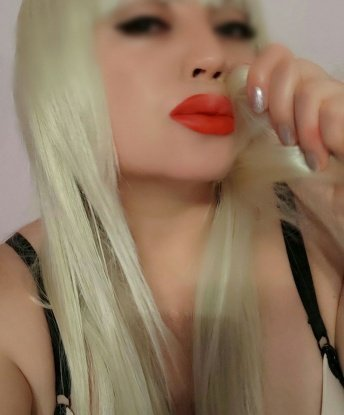 У меня шикарные фото, чтобы ты знал, какая я красивая и сексуальная 😍 Мои услуги включают классический секс, оральный, анальный и многое другое. Я знаю, как подарить тебе незабываемое удовольствие 💋 Люблю угождать мужчинам и ублажать их самыми запретными желаниями. Уверена, что мои отзывы тебя не разочаруют, ведь я всегда стараюсь быть на высоте 🔥 Звони, дорогой, и я окуну тебя в океан наслаждения и ласки 💦 Александрушка